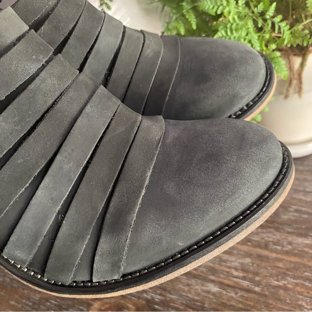 FREE PEOPLE Hybrid Strappy Leather Block Heel Ankle Boots Bootie 37 US7 Black - Picture 12 of 15